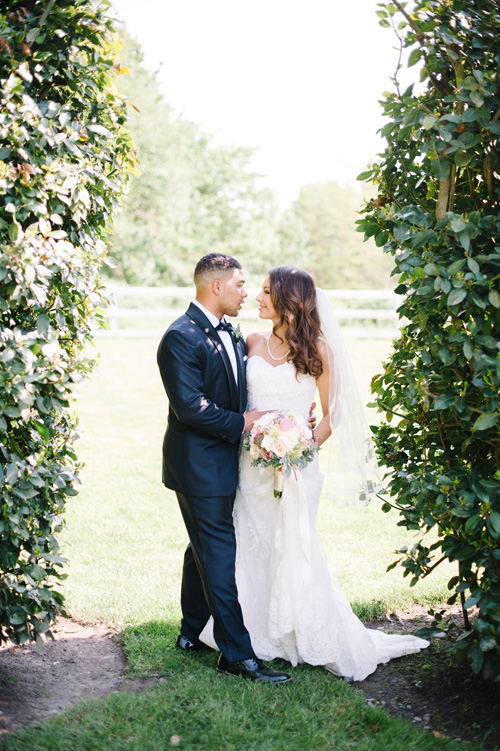 A Lush, Rustic Wedding at DeLille Cellars|Blue Rose Photography